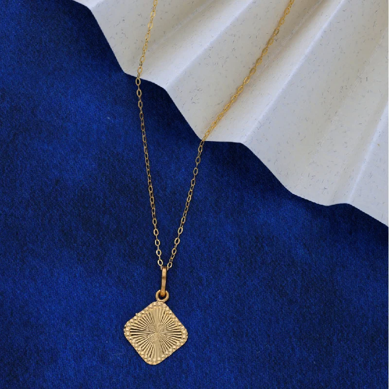 Ladies necklaces frost radiance -Gold Necklace (Chain Sun Rays Square Shaped Pendant) 21KT - FKJNKL21KM9577