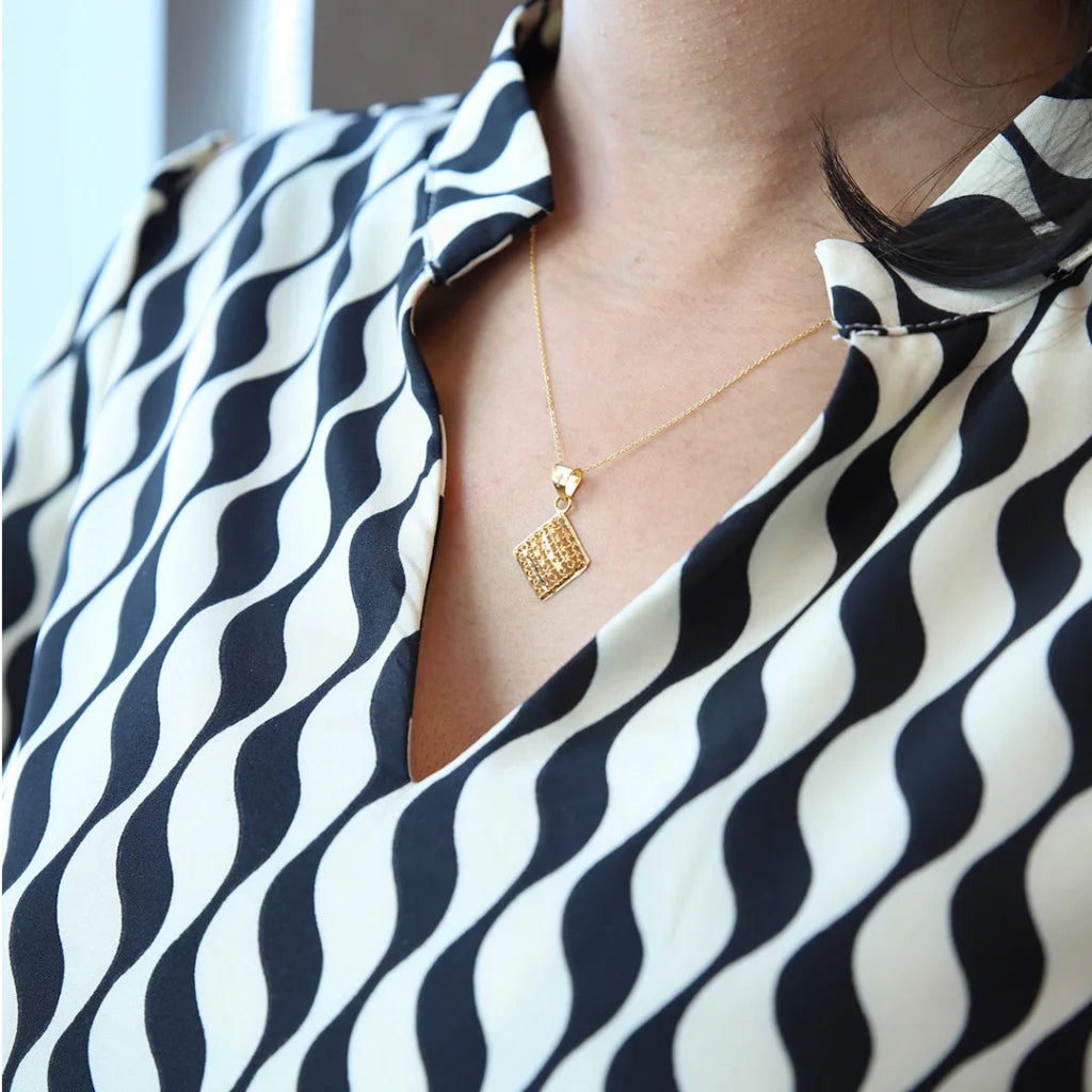 Ladies necklaces ridge shine -Gold Necklace (Chain with Square Pendant) 21KT - FKJNKL21KM8218