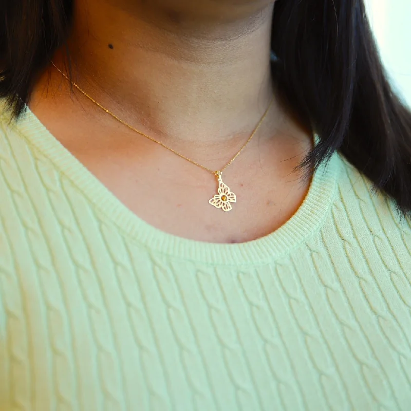 Ladies necklaces beat shine -Gold Necklace (Chain With Butterfly Shaped Pendant) 21KT - FKJNKL21KM10015